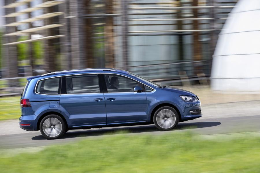 Volkswagen Sharan 2015 года  (фото 15 из 29)